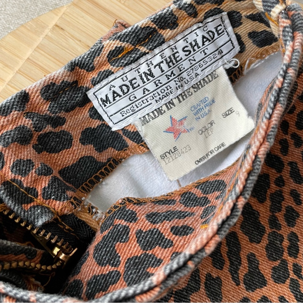 VINTAGE authentic made in the shade leopard print high waist zip back jeans sz 9